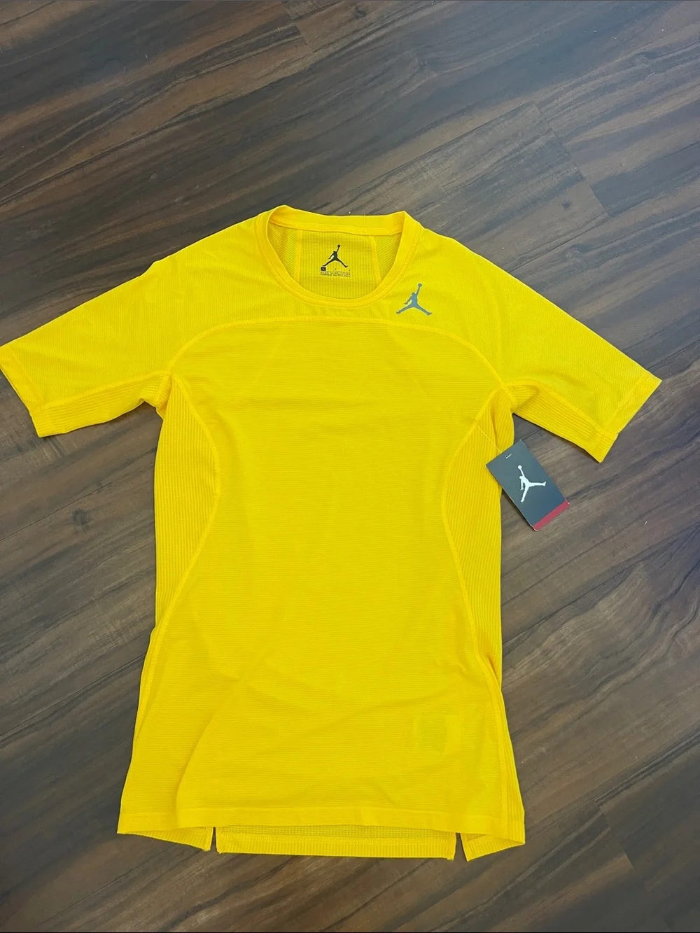 New Jordan men’s   Yellow sleeveless Performance T-Shirt